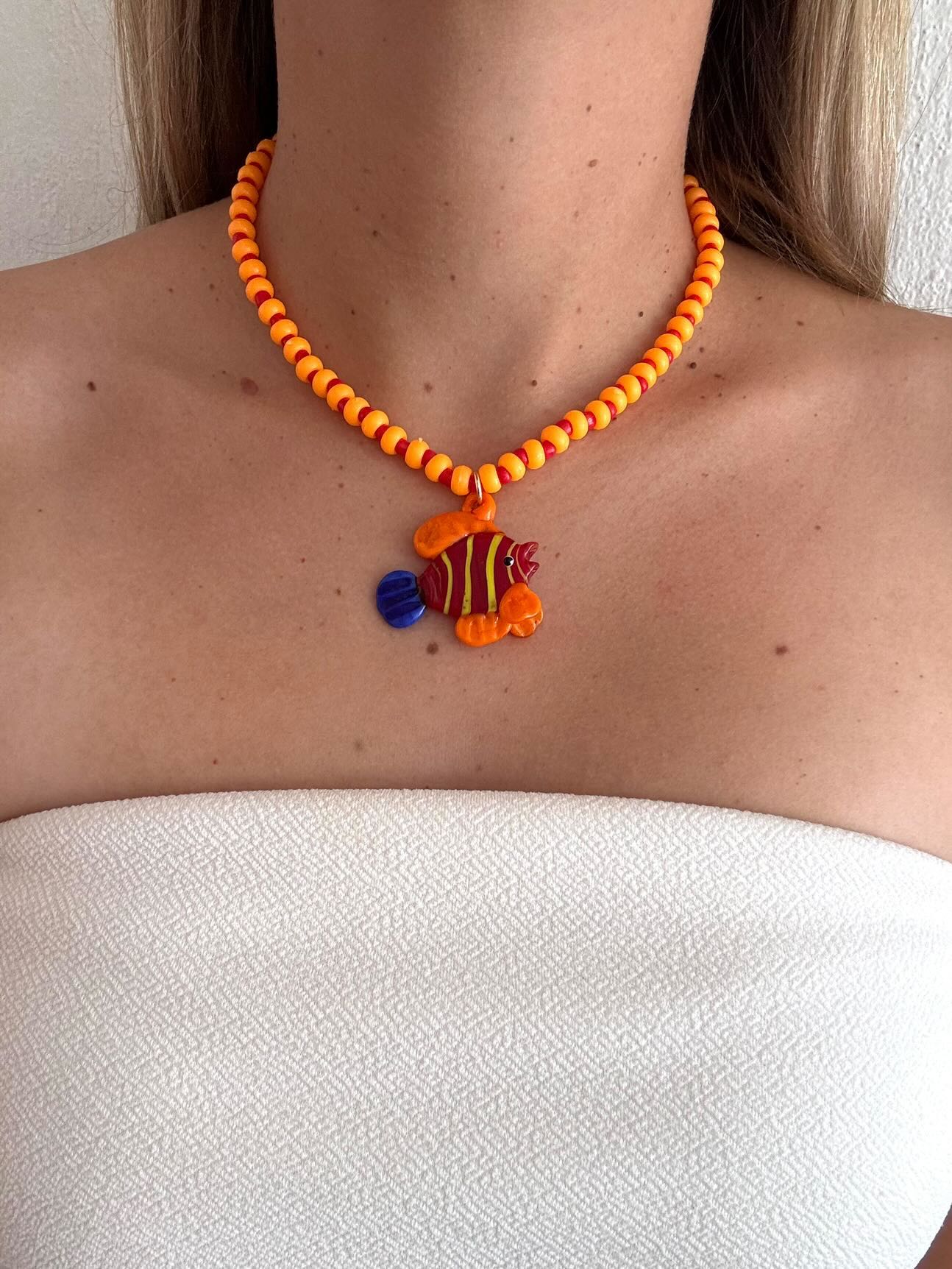 COLLAR COSTA MANDARINA
